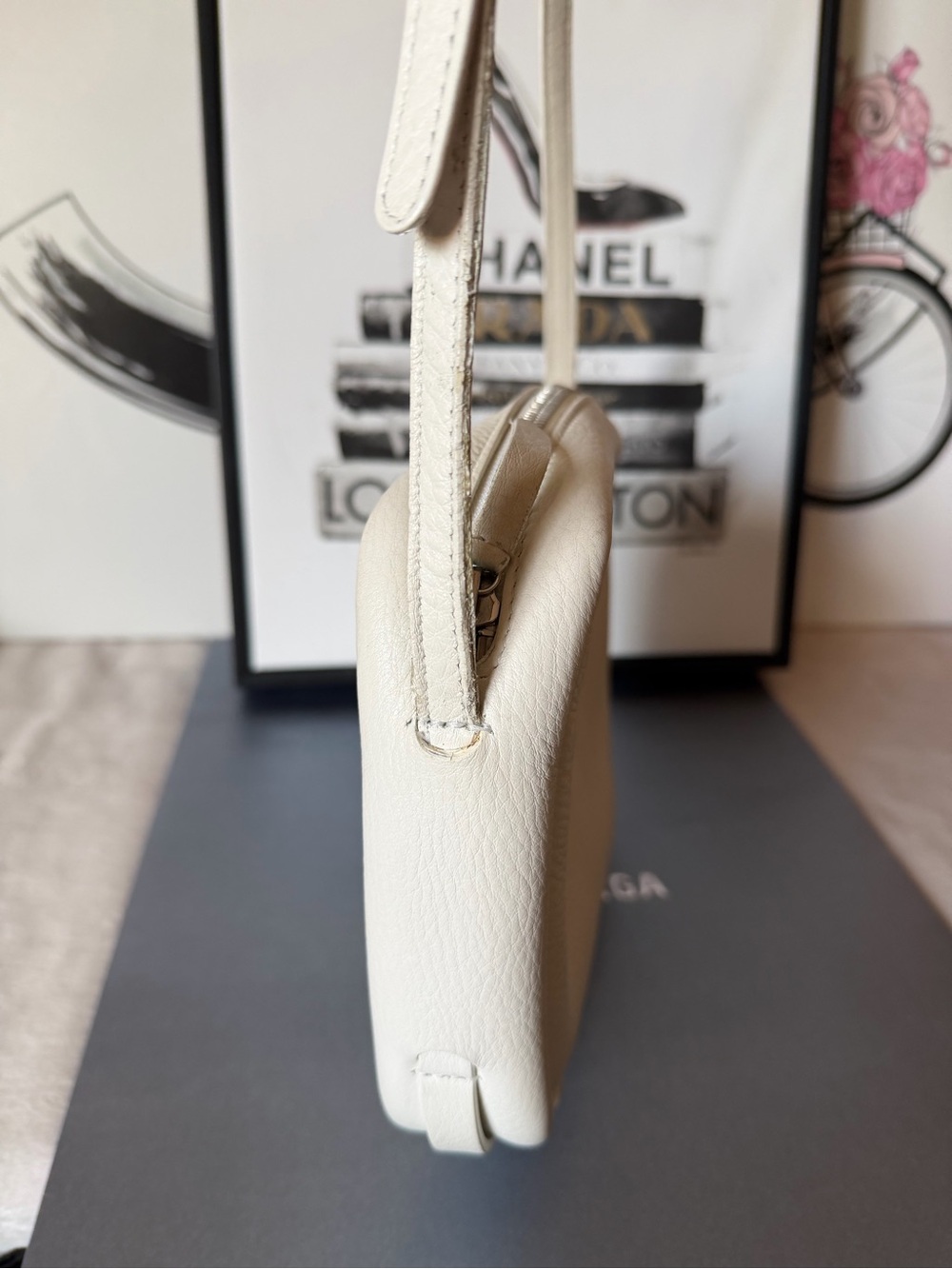 BALENCIAGA White Leather Camera Bag Crossbody - Picture 7 of 15
